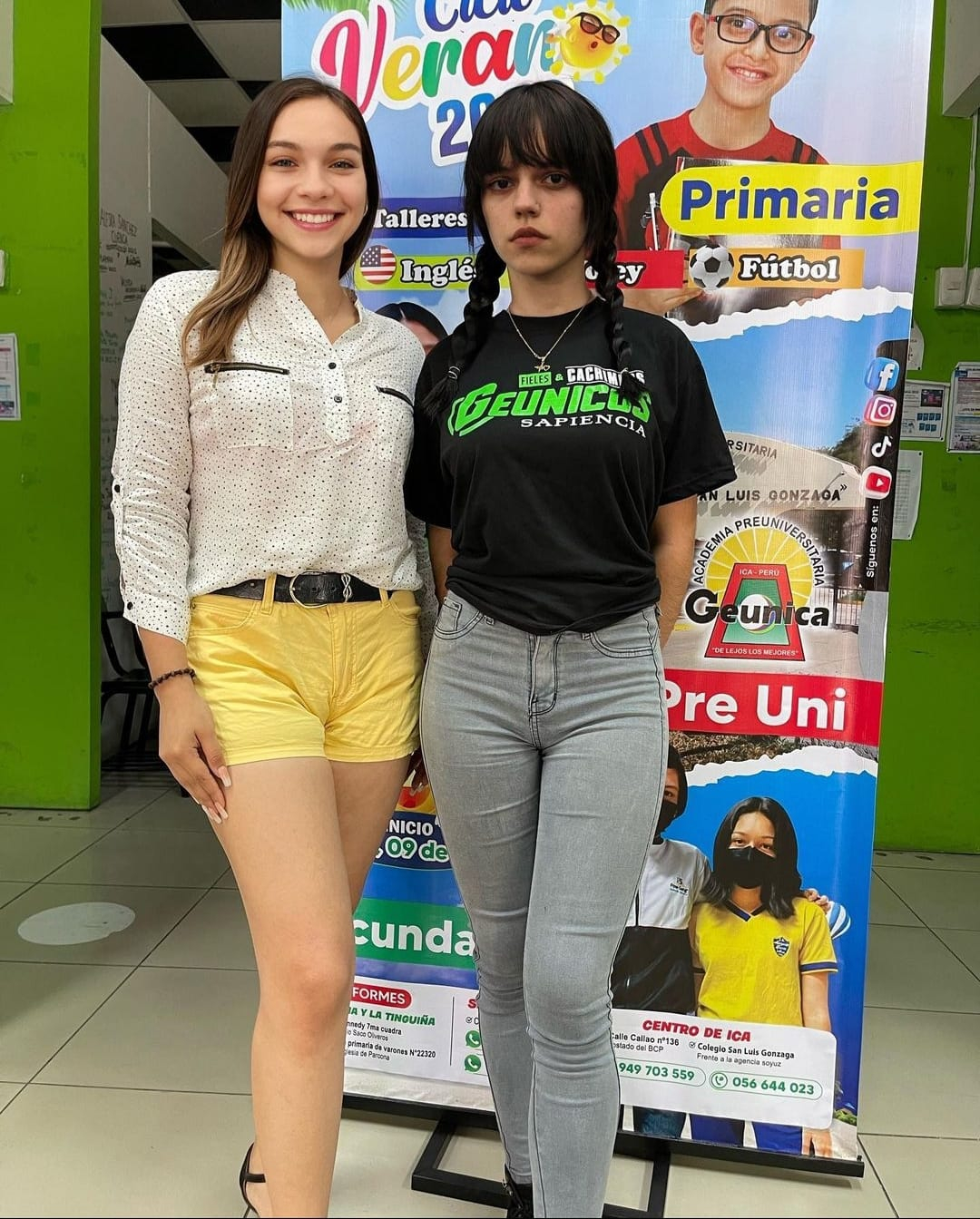 Academia peruana hace concurso de cosplay y joven sorprende con disfraz de  Merlina: 